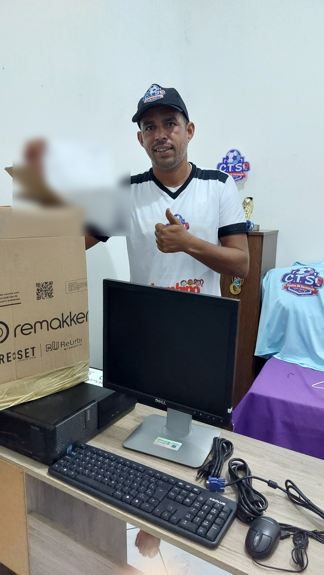 Doação de Reurbi Socioambiental LTDA: 1 Monitor + 1 Desktop (seminovos)